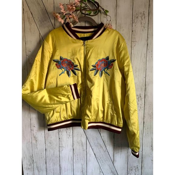 Forever 21 Yellow Satin Bomber New York Plus size - Picture 12 of 13
